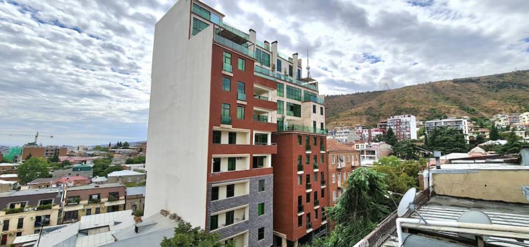 Duplex Apartment In The City Center Тбилиси Екстериор снимка